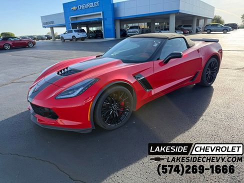 Used 2015 Chevrolet Corvette Z06 w/ 3LZ Preferred Equipment Group RWD image 1