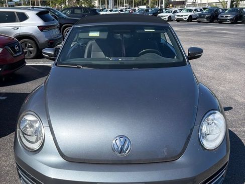 Used 2019 Volkswagen Beetle 2.0T S FWD image 1