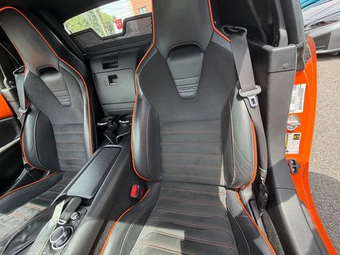 Used 2019 MAZDA MX-5 Miata 30th Anniversary RWD image 4