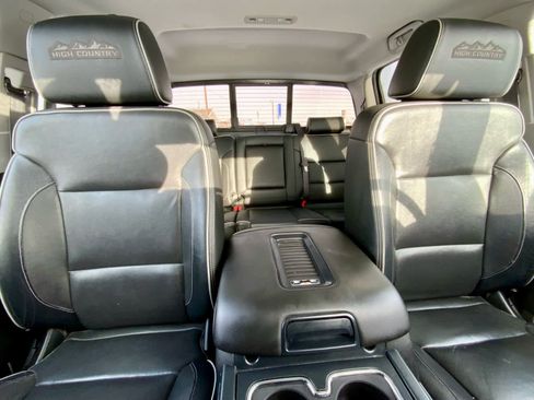 Used 2018 Chevrolet Silverado 1500 High Country image 24