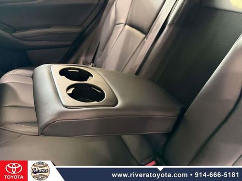 Used 2022 Subaru Impreza 2.0i Limited image 16