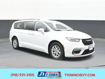 Used 2022 Chrysler Pacifica Touring-L