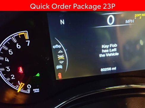 Used 2017 Jeep Grand Cherokee Overland AWD/4WD image 8