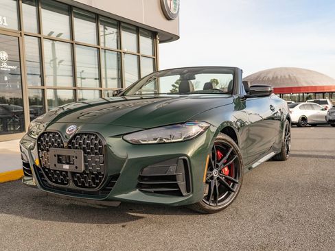 Used 2023 BMW 440i xDrive Convertible w/ Premium Package image 3