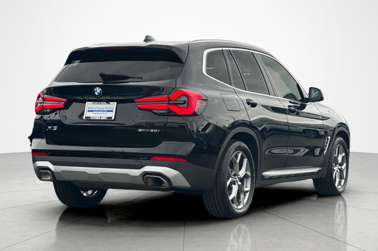 Used 2023 BMW X3 sDrive30i w/ Premium Package RWD image 5