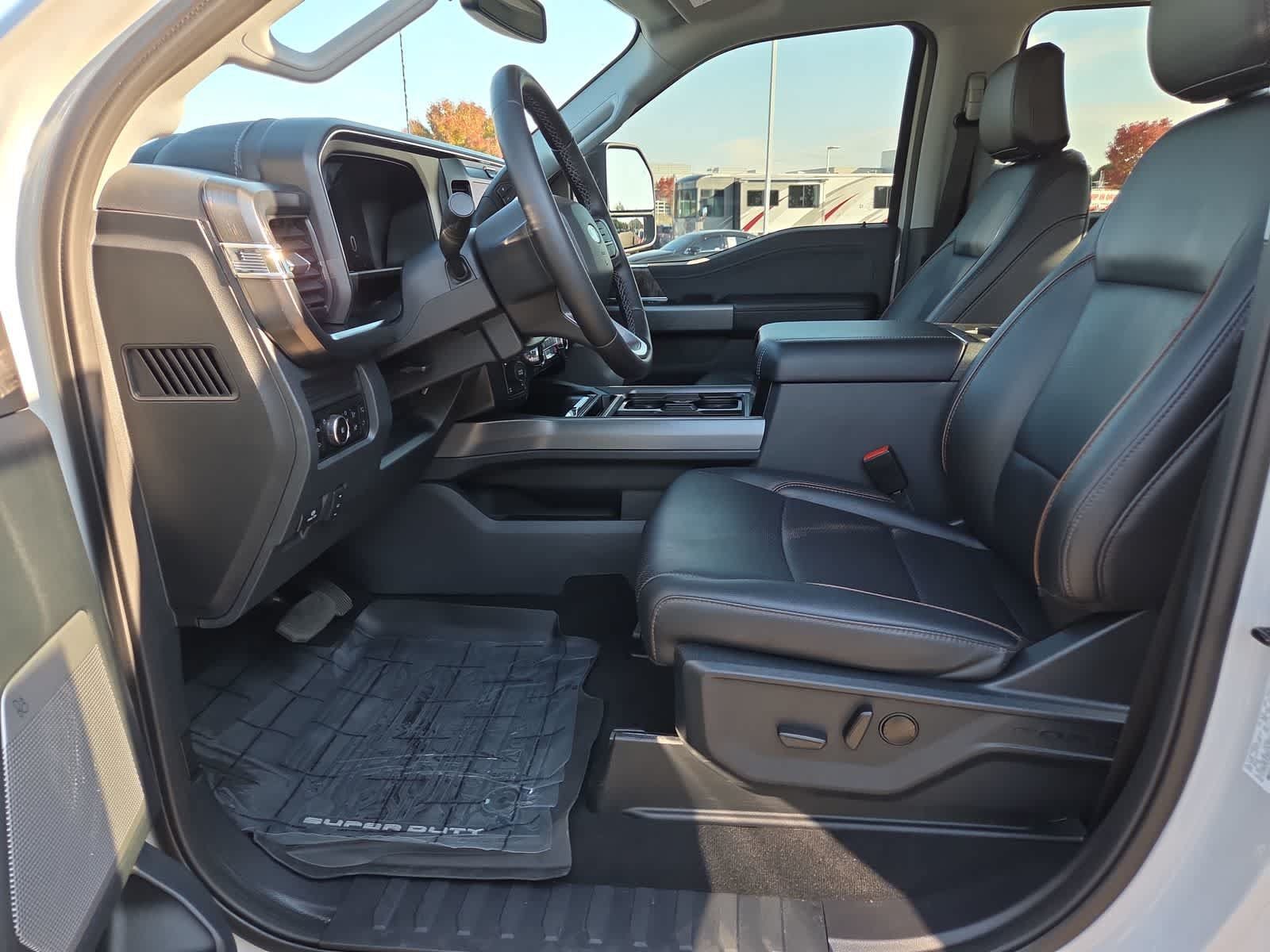Used 2026 Ford F350 Lariat w/ FX4 Off-Road Package AWD/4WD image 19