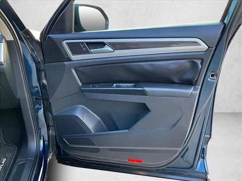 Used 2018 Volkswagen Atlas SE image 19