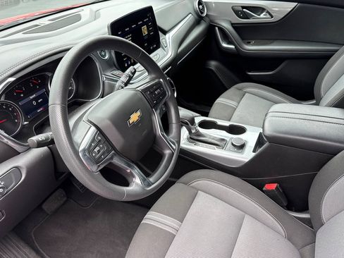 Used 2024 Chevrolet Blazer LT image 9