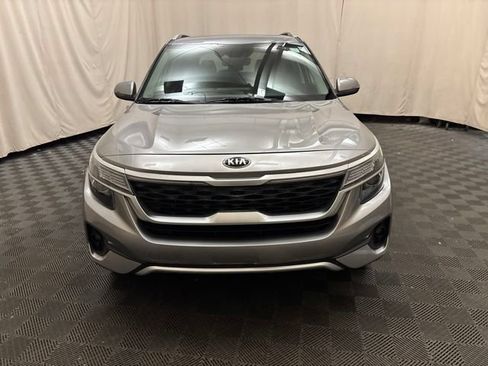 Certified 2021 Kia Seltos EX AWD/4WD image 2