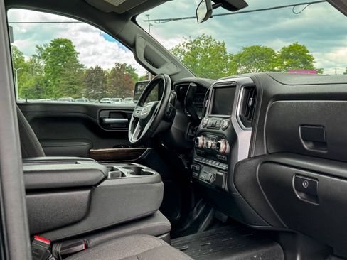 Used 2021 GMC Sierra 1500 SLE w/ Preferred Package AWD/4WD image 16