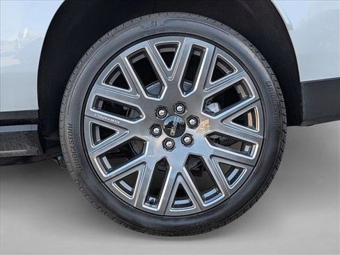 New 2026 GMC Yukon XL Denali Ultimate w/ LPO, Illumination Package image 11