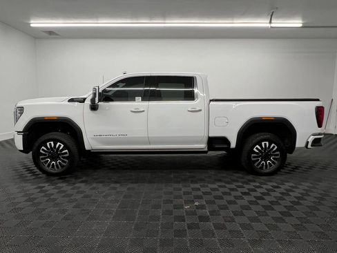 Used 2024 GMC Sierra 3500 Denali Ultimate AWD/4WD image 2