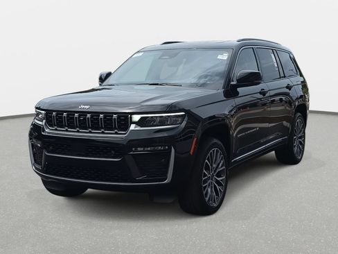 New 2026 Jeep Grand Cherokee L Summit AWD/4WD image 36