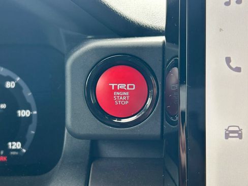 Used 2025 Toyota Tacoma TRD Sport RWD image 26
