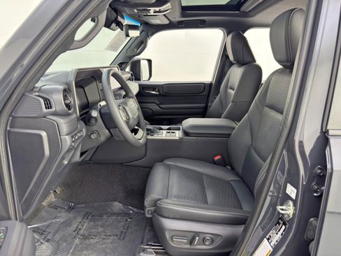 Used 2025 Toyota Land Cruiser w/ Premium Package image 18