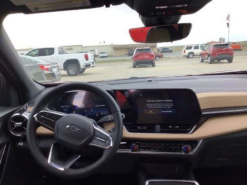 New 2026 Chevrolet Equinox ACTIV AWD/4WD image 14