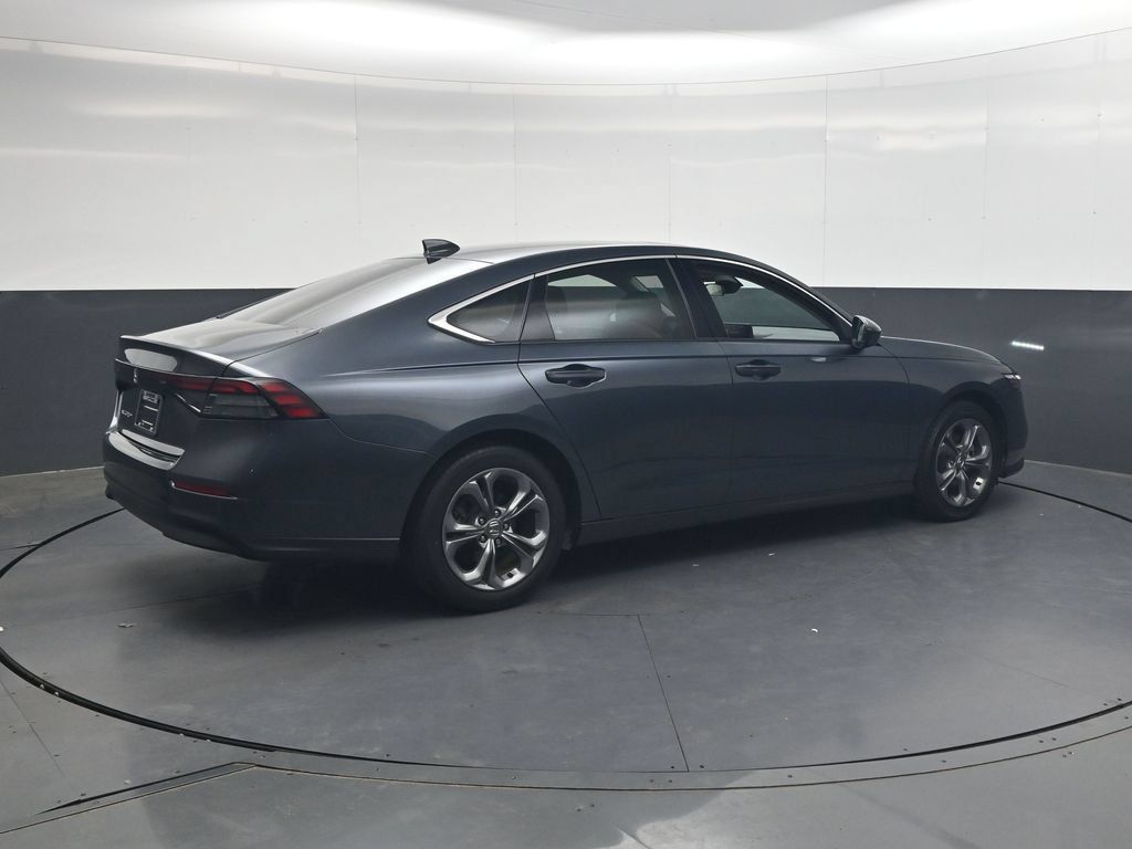 Used 2024 Honda Accord EX image 4