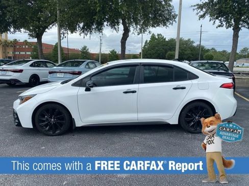 Used 2021 Toyota Corolla SE FWD image 2
