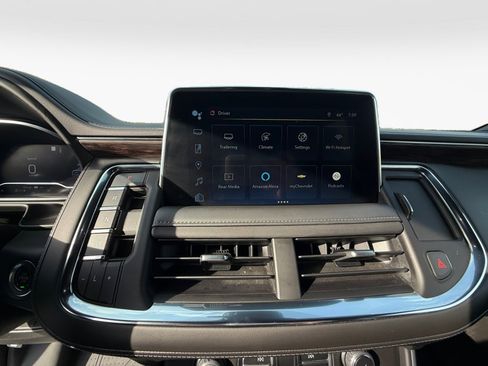 Used 2023 Chevrolet Tahoe Z71 w/ Off-Road Capability Package image 17