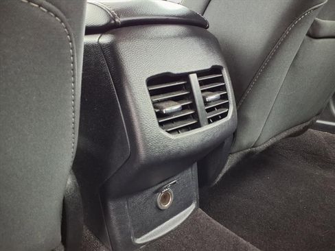 Used 2019 Ford Fusion SE image 32