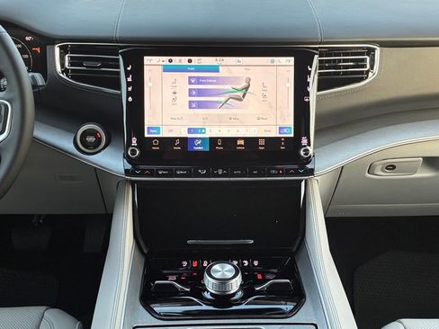 New 2026 Jeep Grand Wagoneer L Limited image 3