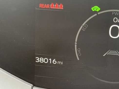 Used 2024 Toyota Prius LE image 15