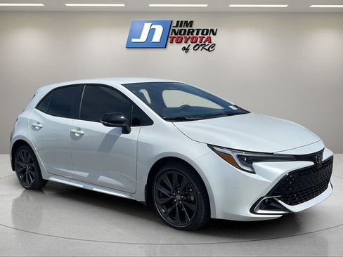 New 2026 Toyota Corolla XSE image 3