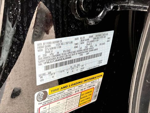 Certified 2025 Ford Expedition Active image 33