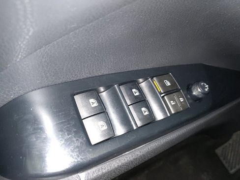 Used 2019 Toyota Camry SE image 27