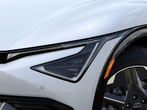 New 2026 Kia EV6 Light RWD image 10