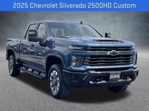 Used 2025 Chevrolet Silverado 2500 Custom w/ Custom Value Package image 1