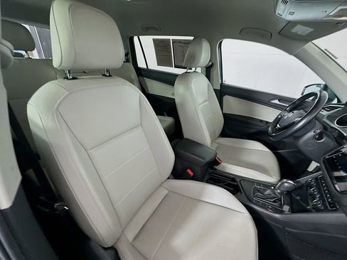 Used 2019 Volkswagen Tiguan SE image 26