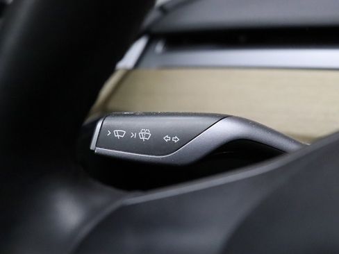 Used 2023 Tesla Model 3 Standard Range image 47