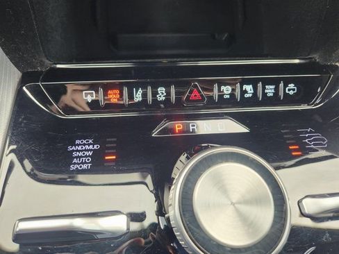 Used 2022 Jeep Grand Wagoneer Series III image 29