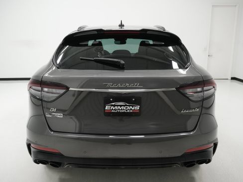 Used 2021 Maserati Levante GranSport image 5