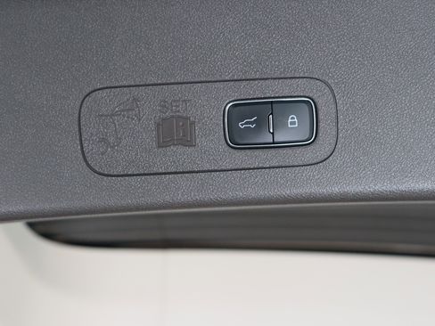 Used 2023 Lincoln Aviator Grand Touring w/ Equipment Group 301A AWD/4WD image 39