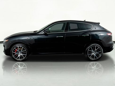 Used 2022 Maserati Levante Modena image 48