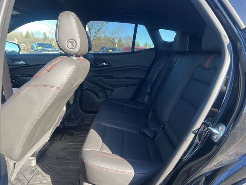 Used 2025 Chevrolet Trax RS w/ Driver Confidence Package image 25