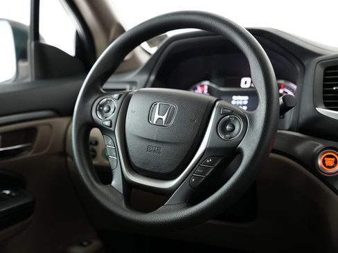 Used 2017 Honda Pilot EX image 11