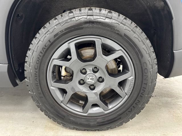 Used 2025 Honda Pilot TrailSport image 40