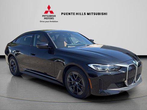 Used 2023 BMW i4 eDrive35 w/ Premium Package image 3