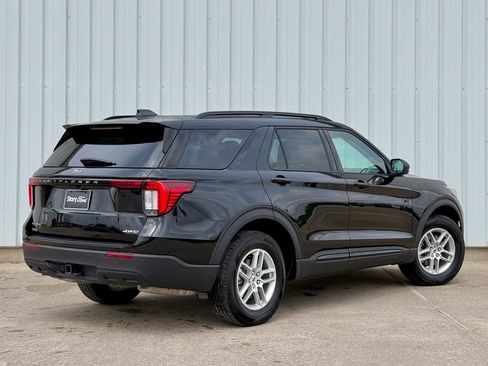 New 2026 Ford Explorer Active AWD/4WD image 6