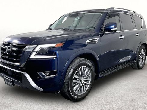 Used 2023 Nissan Armada SL w/ Captain's Chairs Package RWD image 13