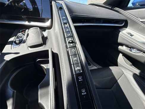 Certified 2023 Chevrolet Corvette Stingray Coupe w/ Chrome Exterior Badge Package image 17