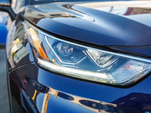 Used 2022 Toyota Highlander Platinum image 10