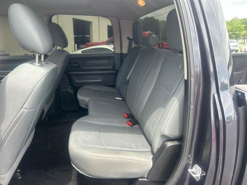 Used 2015 RAM 1500 Express AWD/4WD image 12