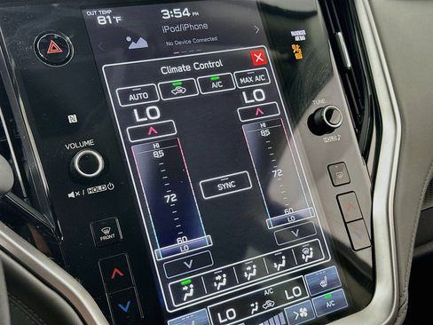 Used 2024 Subaru Outback Premium image 15