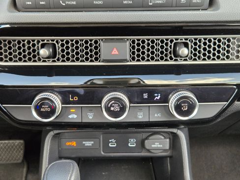 Used 2025 Honda Civic LX image 18