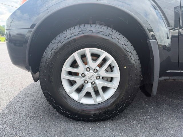 Used 2021 Nissan Frontier SV AWD/4WD image 9
