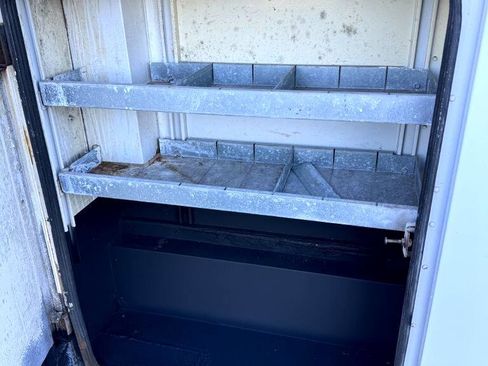 Used 2010 Ford E-350 and Econoline 350 Super Duty image 33